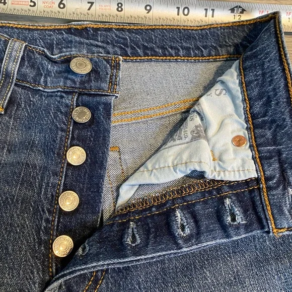 Levis 501 Jeans Women’s 25 X28 Premium Distressed Button Fly Denim Pants Fringe - Picture 4 of 9